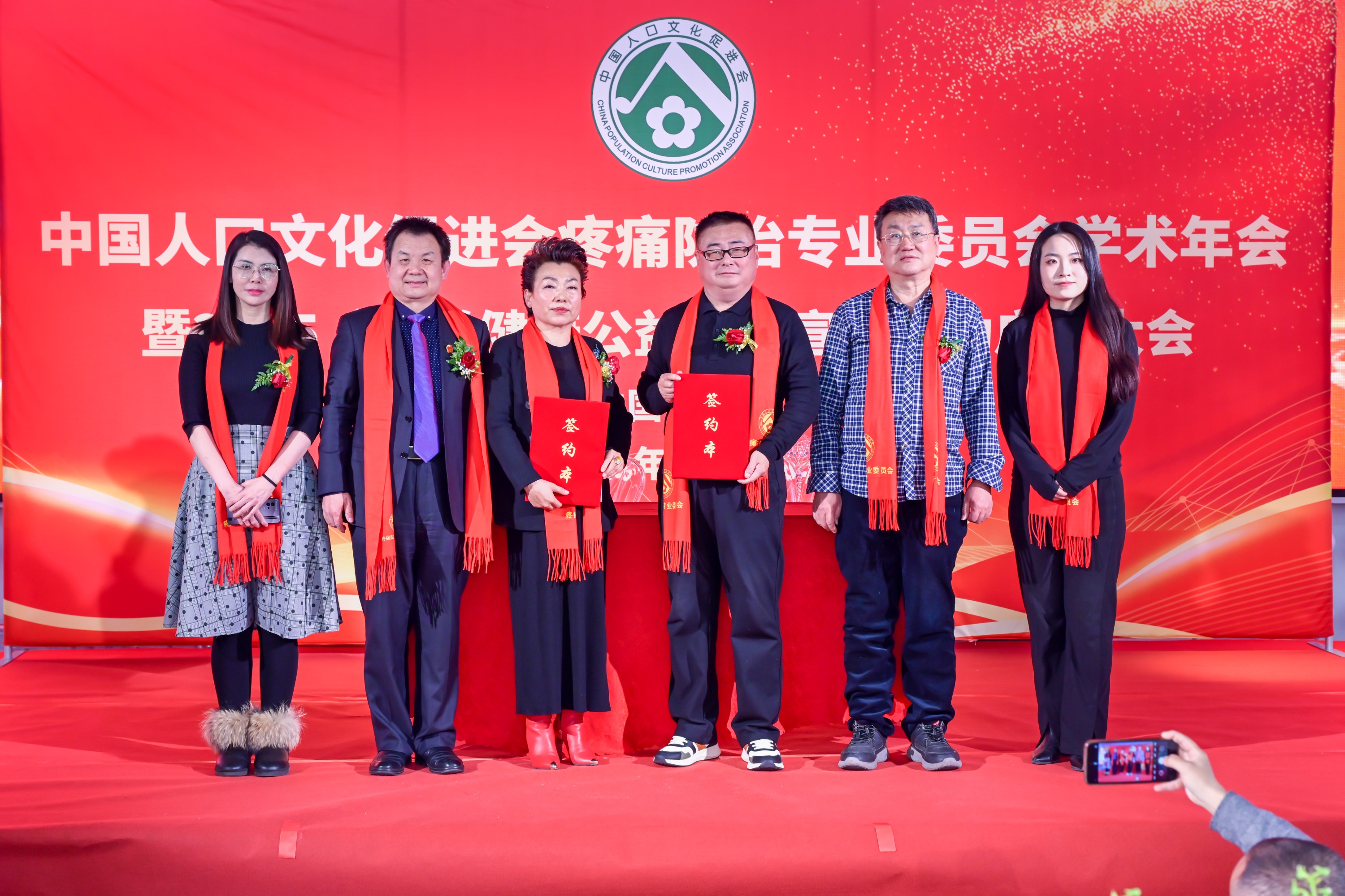 e4b329ab02aabe7967d549da7ed2102.jpg